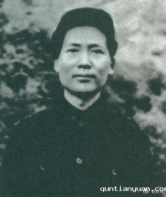 1936年12月，毛泽东就任中央革命军事委员会主席。这是1936年的毛泽东。